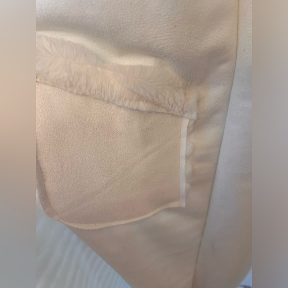 Super soft reversible vest - Picture 3 of 5